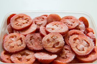 Congeler les tomates - une bonne alternative à la casserole